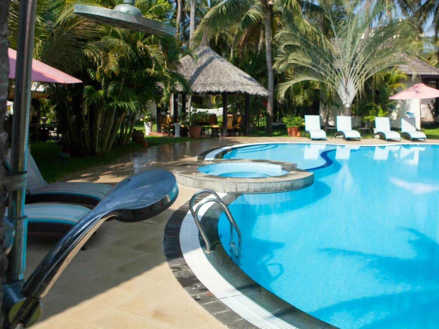 Thuy Thuy Cottages Phan Thiet Exterior photo